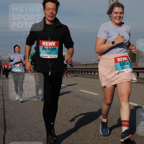 03.10.2025 - Köhlbrandbrückenlauf Fabian Wolf http://msf.ph/oto/9069034 03.10.2025 10:11:30 Position 3 2265, 1221, 2668 meine-sportfotos.de