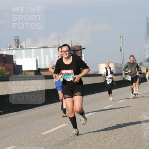 03.10.2025 - Köhlbrandbrückenlauf Jannik Wohlers http://msf.ph/oto/9069048 03.10.2025 09:48:13 Position 3 3316 meine-sportfotos.de