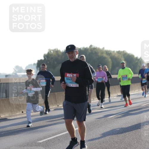 03.10.2025 - Köhlbrandbrückenlauf Jannik Wohlers http://msf.ph/oto/9069049 03.10.2025 09:16:49 Position 3 1403, 1496 meine-sportfotos.de