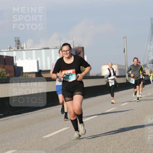 03.10.2025 - Köhlbrandbrückenlauf Jannik Wohlers http://msf.ph/oto/9069052 03.10.2025 09:48:13 Position 3 3316 meine-sportfotos.de