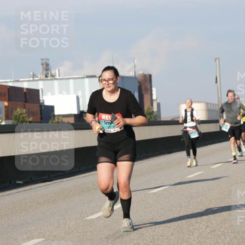 03.10.2025 - Köhlbrandbrückenlauf Jannik Wohlers http://msf.ph/oto/9069071 03.10.2025 09:48:14 Position 3 3316 meine-sportfotos.de