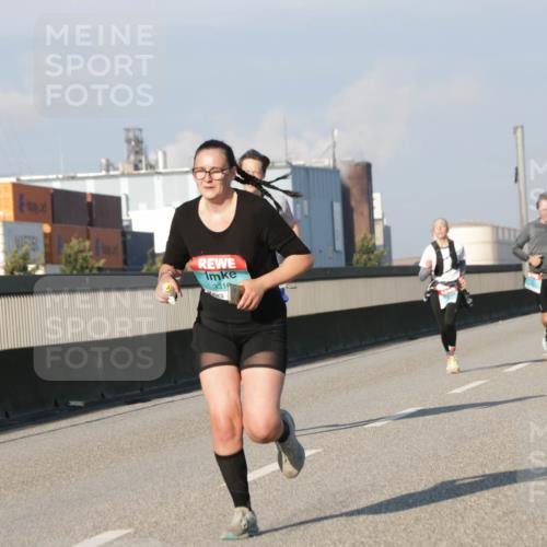 03.10.2025 - Köhlbrandbrückenlauf Jannik Wohlers http://msf.ph/oto/9069101 03.10.2025 09:48:14 Position 3 331 meine-sportfotos.de