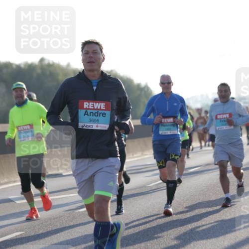 03.10.2025 - Köhlbrandbrückenlauf Jannik Wohlers http://msf.ph/oto/9069153 03.10.2025 09:16:51 Position 3 3656, 1302, 1776 meine-sportfotos.de