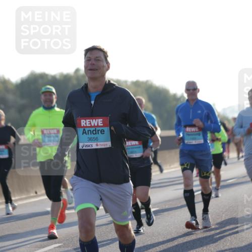 03.10.2025 - Köhlbrandbrückenlauf Jannik Wohlers http://msf.ph/oto/9069171 03.10.2025 09:16:52 Position 3 3656 meine-sportfotos.de