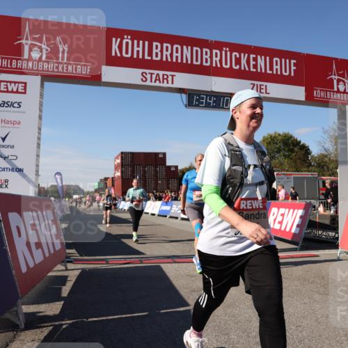 03.10.2025 - Köhlbrandbrückenlauf Lena Gebhardt http://msf.ph/oto/9069176 03.10.2025 13:34:10 Ziel 4438, 5593, 6095, 6420, 6421, 6574 meine-sportfotos.de