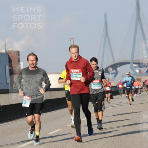 03.10.2025 - Köhlbrandbrückenlauf Jannik Wohlers http://msf.ph/oto/9069180 03.10.2025 09:48:17 Position 3 383, 1225, 2587 meine-sportfotos.de
