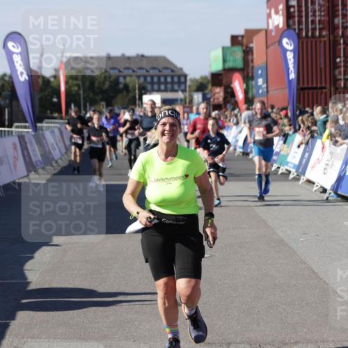 03.10.2025 - Köhlbrandbrückenlauf Jannik Wohlers http://msf.ph/oto/9069211 03.10.2025 13:13:43 Ziel 4348, 4461, 4595, 5147, 5802, 5884, 5886, 5908, 6116, 6363, 6366 meine-sportfotos.de