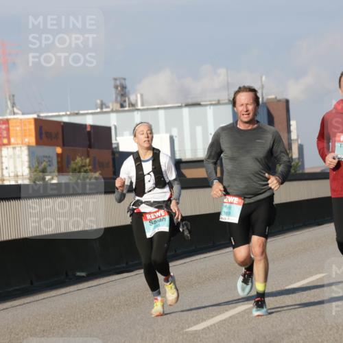 03.10.2025 - Köhlbrandbrückenlauf Jannik Wohlers http://msf.ph/oto/9069216 03.10.2025 09:48:19 Position 3 3813, 1225, 2587 meine-sportfotos.de