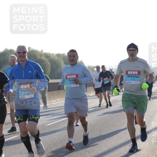 03.10.2025 - Köhlbrandbrückenlauf Jannik Wohlers http://msf.ph/oto/9069222 03.10.2025 09:16:53 Position 3 3011, 1302, 3542, 1776 meine-sportfotos.de