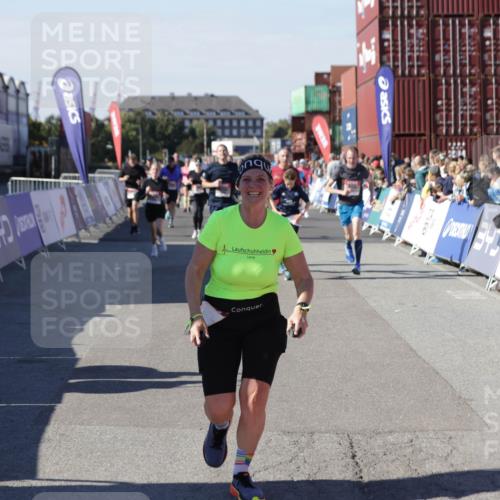 03.10.2025 - Köhlbrandbrückenlauf Jannik Wohlers http://msf.ph/oto/9069237 03.10.2025 13:13:43 Ziel 4348, 4461, 4595, 5147, 5802, 5884, 5886, 5908, 6116, 6363, 6366 meine-sportfotos.de