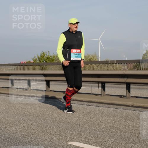 03.10.2025 - Köhlbrandbrückenlauf Fabian Wolf http://msf.ph/oto/9069260 03.10.2025 10:11:41 Position 3 3634 meine-sportfotos.de