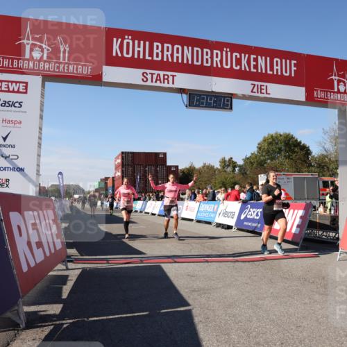 03.10.2025 - Köhlbrandbrückenlauf Lena Gebhardt http://msf.ph/oto/9069280 03.10.2025 13:34:19 Ziel 4674, 5207, 5221, 5437, 5593, 5693, 5695, 6095, 6574 meine-sportfotos.de