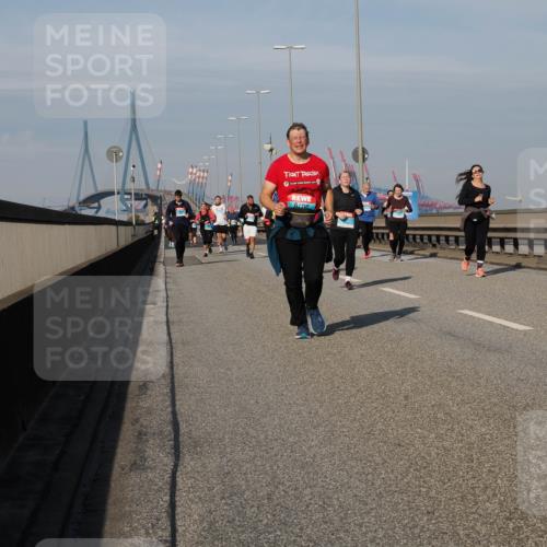 03.10.2025 - Köhlbrandbrückenlauf Fabian Wolf http://msf.ph/oto/9069283 03.10.2025 10:11:42 Position 3  meine-sportfotos.de