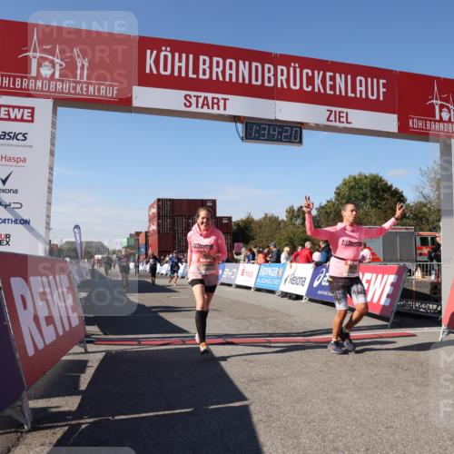 03.10.2025 - Köhlbrandbrückenlauf Lena Gebhardt http://msf.ph/oto/9069321 03.10.2025 13:34:20 Ziel 4674, 5207, 5221, 5437, 5593, 5693, 5695, 6574 meine-sportfotos.de