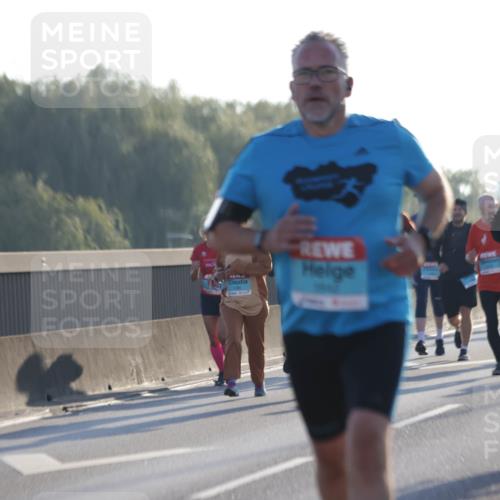03.10.2025 - Köhlbrandbrückenlauf Jannik Wohlers http://msf.ph/oto/9069337 03.10.2025 09:16:59 Position 3 14376 meine-sportfotos.de