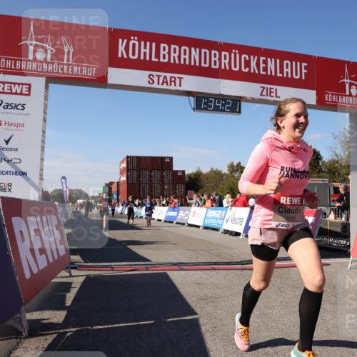 03.10.2025 - Köhlbrandbrückenlauf Lena Gebhardt http://msf.ph/oto/9069338 03.10.2025 13:34:21 Ziel 4674, 5207, 5221, 5437, 5593, 5693, 5695, 6574 meine-sportfotos.de