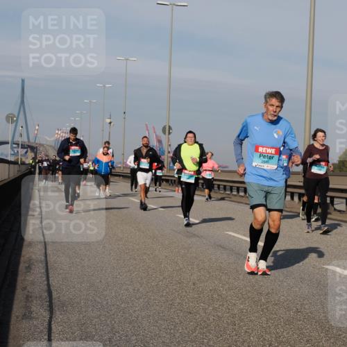 03.10.2025 - Köhlbrandbrückenlauf Fabian Wolf http://msf.ph/oto/9069377 03.10.2025 10:11:50 Position 3 2646 meine-sportfotos.de