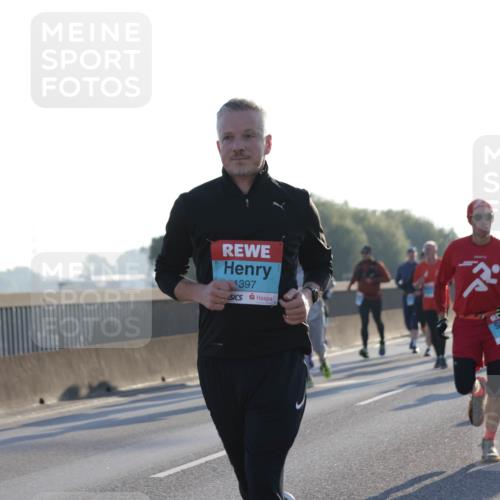 03.10.2025 - Köhlbrandbrückenlauf Jannik Wohlers http://msf.ph/oto/9069437 03.10.2025 09:17:02 Position 3 1397 meine-sportfotos.de