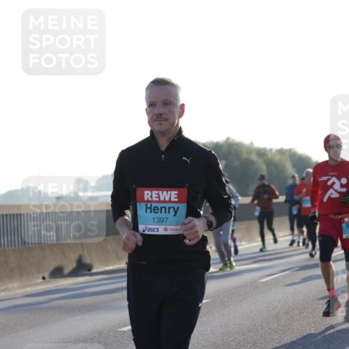 03.10.2025 - Köhlbrandbrückenlauf Jannik Wohlers http://msf.ph/oto/9069442 03.10.2025 09:17:02 Position 3 1397 meine-sportfotos.de