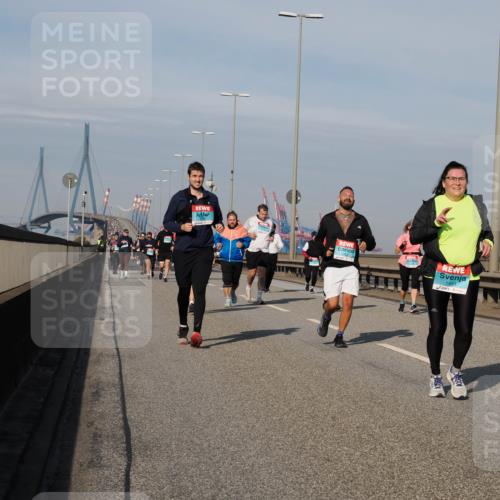 03.10.2025 - Köhlbrandbrückenlauf Fabian Wolf http://msf.ph/oto/9069464 03.10.2025 10:11:53 Position 3 1991 meine-sportfotos.de