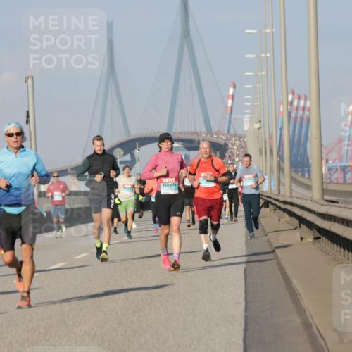 03.10.2025 - Köhlbrandbrückenlauf Jannik Wohlers http://msf.ph/oto/9069479 03.10.2025 09:48:29 Position 3  meine-sportfotos.de