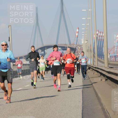 03.10.2025 - Köhlbrandbrückenlauf Jannik Wohlers http://msf.ph/oto/9069481 03.10.2025 09:48:29 Position 3 14 meine-sportfotos.de