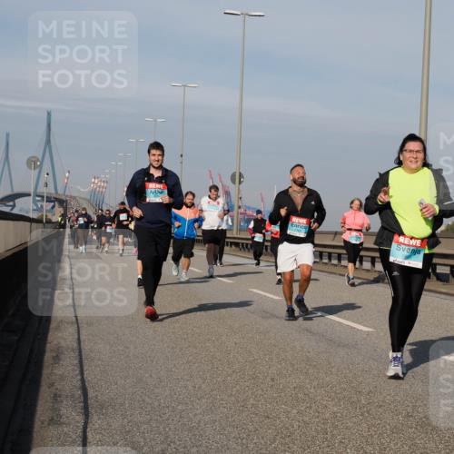 03.10.2025 - Köhlbrandbrückenlauf Fabian Wolf http://msf.ph/oto/9069484 03.10.2025 10:11:54 Position 3 7, 1763, 1991 meine-sportfotos.de