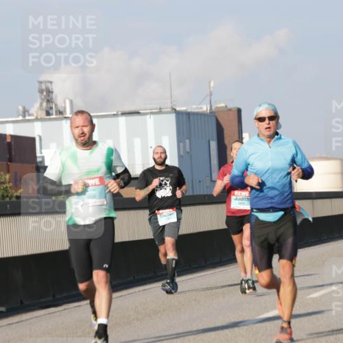03.10.2025 - Köhlbrandbrückenlauf Jannik Wohlers http://msf.ph/oto/9069491 03.10.2025 09:48:31 Position 3 3806, 2998 meine-sportfotos.de