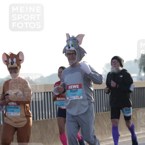 03.10.2025 - Köhlbrandbrückenlauf Jannik Wohlers http://msf.ph/oto/9069493 03.10.2025 09:17:04 Position 3 1288, 1289, 3793, 306 meine-sportfotos.de