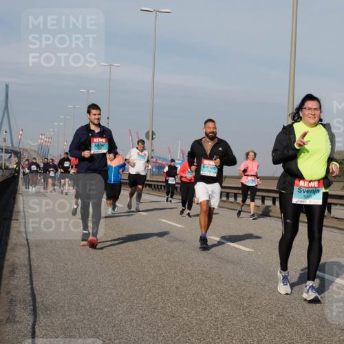 03.10.2025 - Köhlbrandbrückenlauf Fabian Wolf http://msf.ph/oto/9069498 03.10.2025 10:11:54 Position 3 1991 meine-sportfotos.de