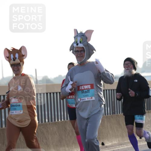 03.10.2025 - Köhlbrandbrückenlauf Jannik Wohlers http://msf.ph/oto/9069500 03.10.2025 09:17:04 Position 3 1288, 379, 1289, 3065 meine-sportfotos.de