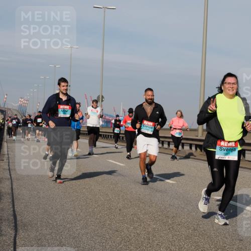 03.10.2025 - Köhlbrandbrückenlauf Fabian Wolf http://msf.ph/oto/9069504 03.10.2025 10:11:54 Position 3 1763, 1991 meine-sportfotos.de