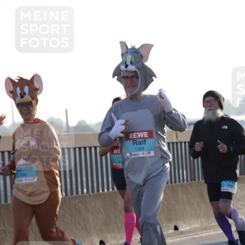 03.10.2025 - Köhlbrandbrückenlauf Jannik Wohlers http://msf.ph/oto/9069505 03.10.2025 09:17:05 Position 3 1288, 37, 1289, 3065 meine-sportfotos.de