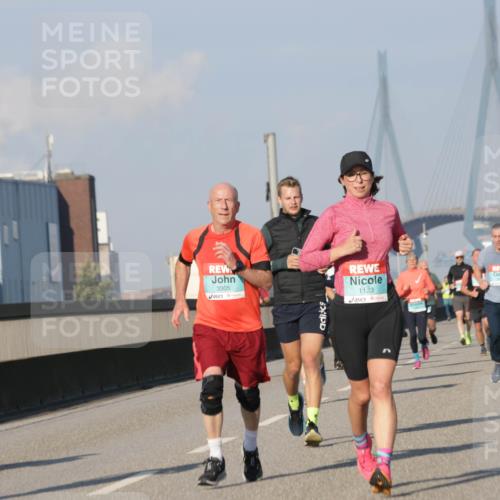 03.10.2025 - Köhlbrandbrückenlauf Jannik Wohlers http://msf.ph/oto/9069529 03.10.2025 09:48:34 Position 3 2998, 3305, 1123 meine-sportfotos.de