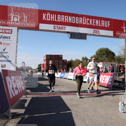 03.10.2025 - Köhlbrandbrückenlauf Lena Gebhardt http://msf.ph/oto/9069581 03.10.2025 13:34:45 Ziel 4112, 4498, 4767, 4997, 5227, 5407, 5465, 6196, 6289, 6290, 6357, 6486 meine-sportfotos.de