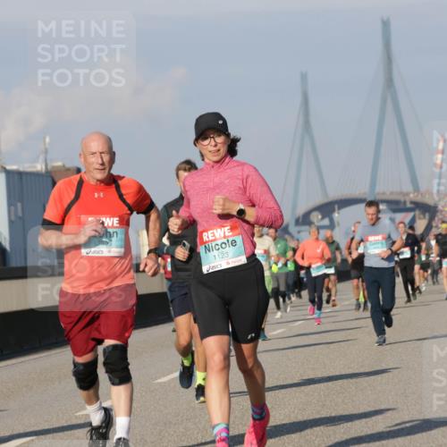 03.10.2025 - Köhlbrandbrückenlauf Jannik Wohlers http://msf.ph/oto/9069590 03.10.2025 09:48:35 Position 3 3305, 1123 meine-sportfotos.de