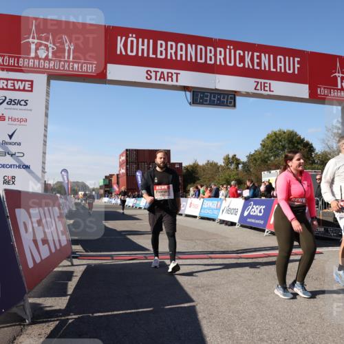 03.10.2025 - Köhlbrandbrückenlauf Lena Gebhardt http://msf.ph/oto/9069596 03.10.2025 13:34:46 Ziel 4112, 4498, 4767, 4997, 5227, 5407, 5465, 6196, 6289, 6290, 6357, 6486 meine-sportfotos.de