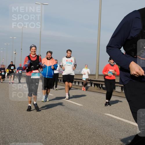 03.10.2025 - Köhlbrandbrückenlauf Fabian Wolf http://msf.ph/oto/9069627 03.10.2025 10:11:58 Position 3 2433, 3780 meine-sportfotos.de