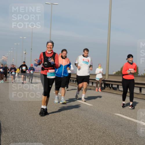 03.10.2025 - Köhlbrandbrückenlauf Fabian Wolf http://msf.ph/oto/9069641 03.10.2025 10:11:59 Position 3 2433 meine-sportfotos.de