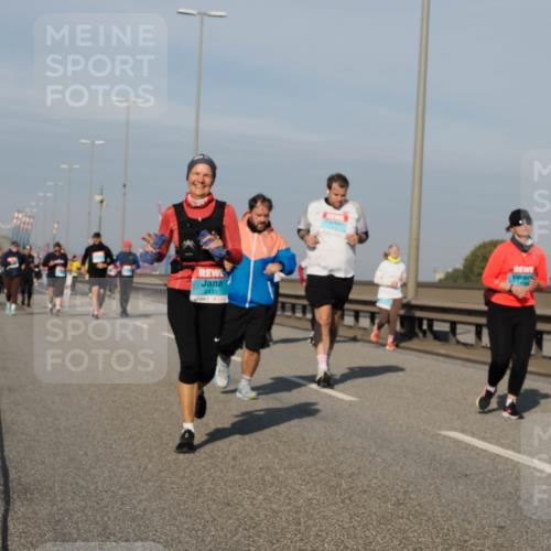 03.10.2025 - Köhlbrandbrückenlauf Fabian Wolf http://msf.ph/oto/9069651 03.10.2025 10:11:59 Position 3 2433 meine-sportfotos.de