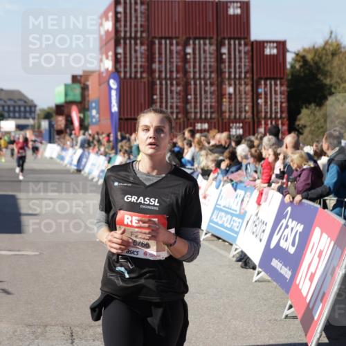03.10.2025 - Köhlbrandbrückenlauf Jannik Wohlers http://msf.ph/oto/9069663 03.10.2025 13:13:59 Ziel 4188, 4306, 4522, 4612, 4642, 4868, 5078, 5640, 5700, 5727, 6125, 6227, 6228, 6318, 6487, 6488, 6604, 6766 meine-sportfotos.de