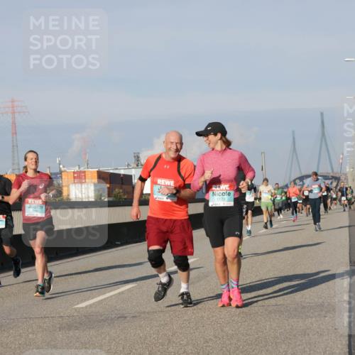03.10.2025 - Köhlbrandbrückenlauf Jannik Wohlers http://msf.ph/oto/9069670 03.10.2025 09:48:37 Position 3 1123 meine-sportfotos.de