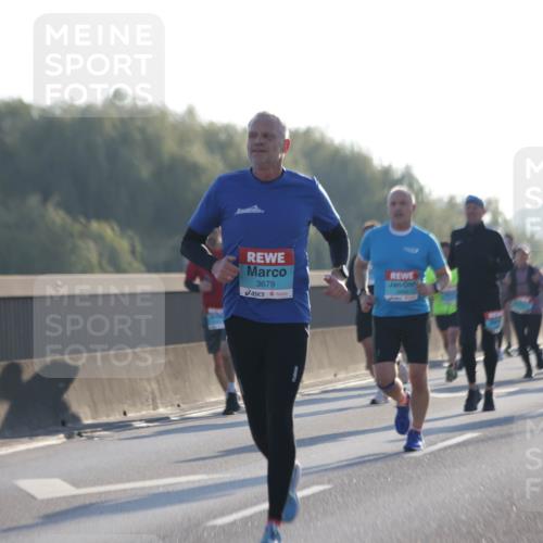 03.10.2025 - Köhlbrandbrückenlauf Jannik Wohlers http://msf.ph/oto/9069688 03.10.2025 09:17:09 Position 3 3679, 55 meine-sportfotos.de