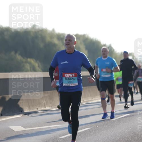 03.10.2025 - Köhlbrandbrückenlauf Jannik Wohlers http://msf.ph/oto/9069698 03.10.2025 09:17:09 Position 3 3679 meine-sportfotos.de