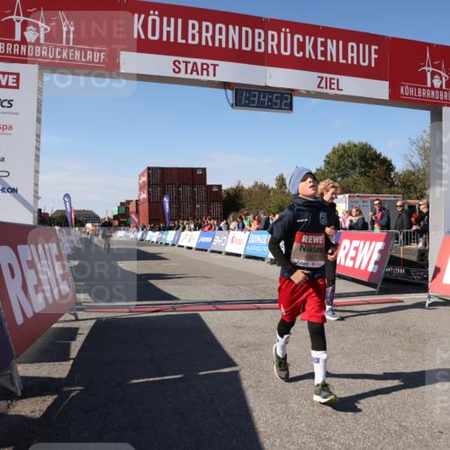 03.10.2025 - Köhlbrandbrückenlauf Lena Gebhardt http://msf.ph/oto/9069702 03.10.2025 13:34:53 Ziel 4112, 4498, 4767, 5227, 6196, 6357, 6434 meine-sportfotos.de