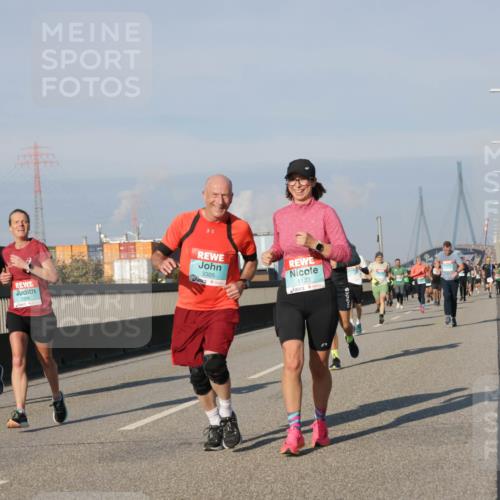 03.10.2025 - Köhlbrandbrückenlauf Jannik Wohlers http://msf.ph/oto/9069703 03.10.2025 09:48:37 Position 3 3305, 1123 meine-sportfotos.de