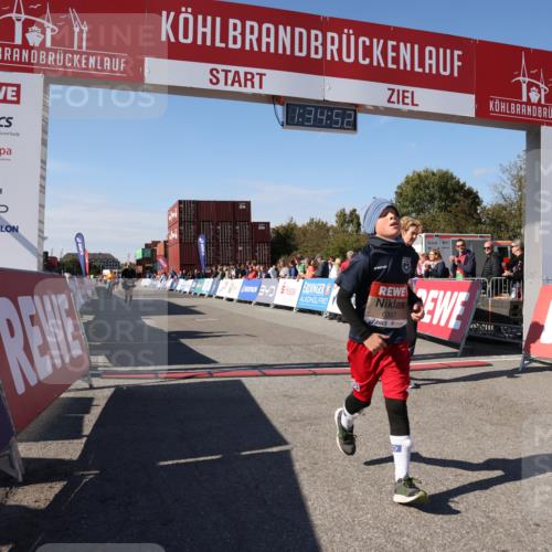 03.10.2025 - Köhlbrandbrückenlauf Lena Gebhardt http://msf.ph/oto/9069710 03.10.2025 13:34:53 Ziel 4112, 4498, 4767, 5227, 6196, 6357, 6434 meine-sportfotos.de