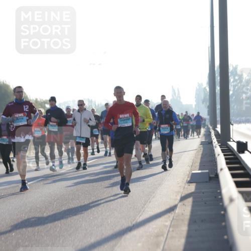 03.10.2025 - Köhlbrandbrückenlauf Jannik Wohlers http://msf.ph/oto/9069729 03.10.2025 09:17:13 Position 3 12 meine-sportfotos.de