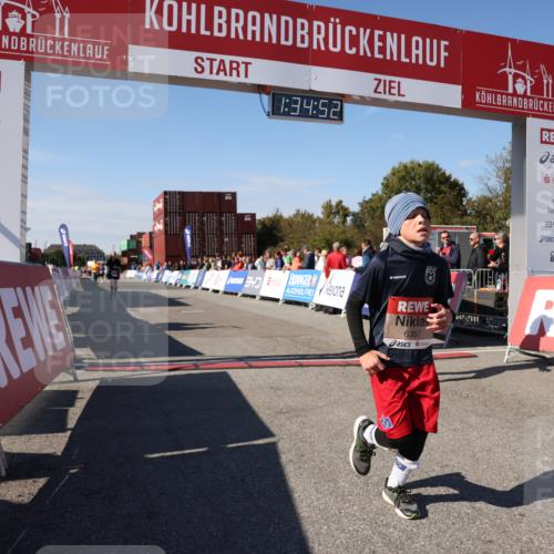 03.10.2025 - Köhlbrandbrückenlauf Lena Gebhardt http://msf.ph/oto/9069733 03.10.2025 13:34:53 Ziel 4112, 4498, 4767, 5227, 6196, 6357, 6434 meine-sportfotos.de