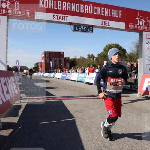 03.10.2025 - Köhlbrandbrückenlauf Lena Gebhardt http://msf.ph/oto/9069741 03.10.2025 13:34:53 Ziel 4112, 4498, 4767, 5227, 6196, 6357, 6434 meine-sportfotos.de
